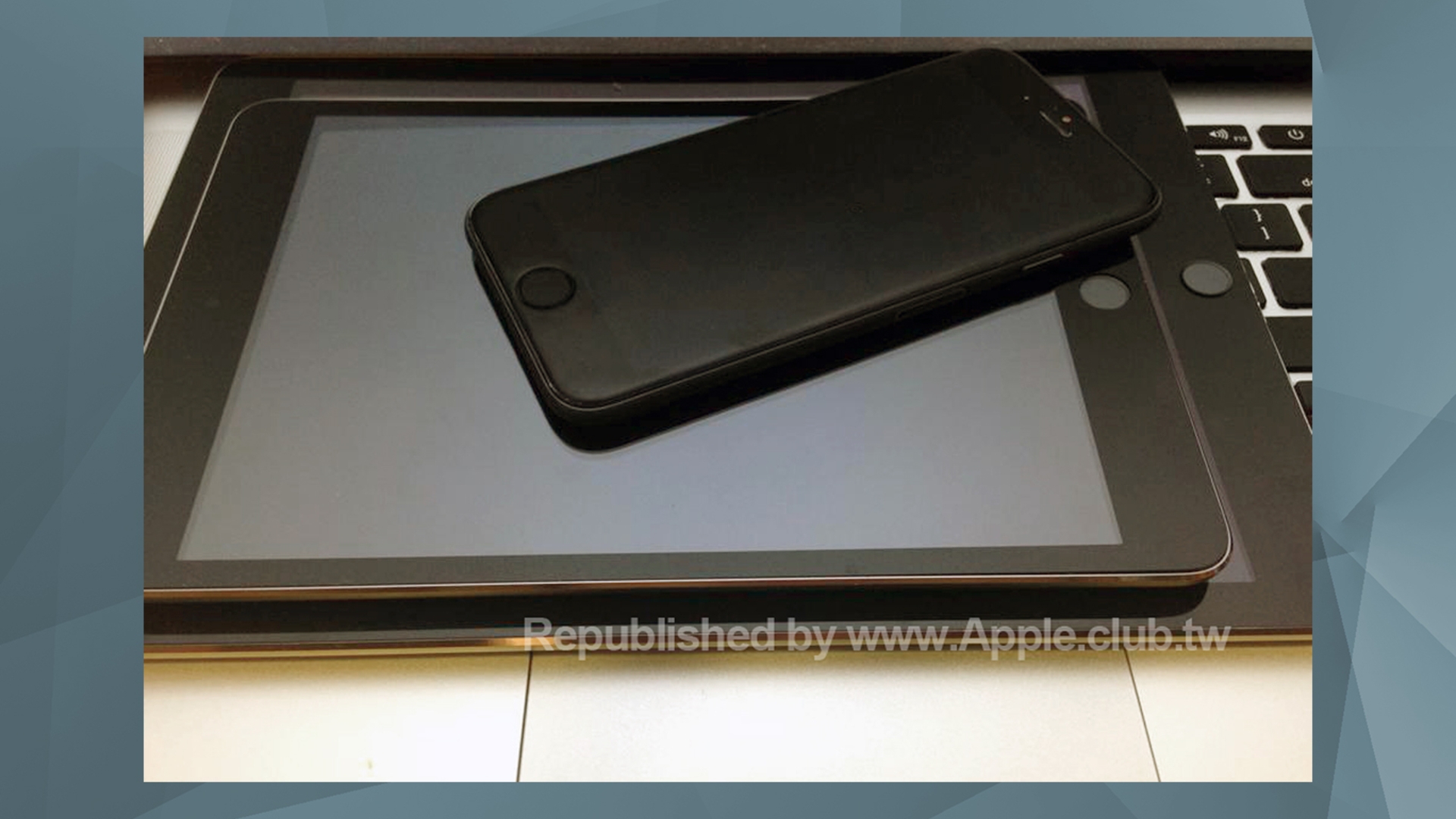 Dummy-Versionen des iPhone 6, des iPad Air 2 und des iPad mini 3 mit gut sichtbaren Touch ID-Sensoren