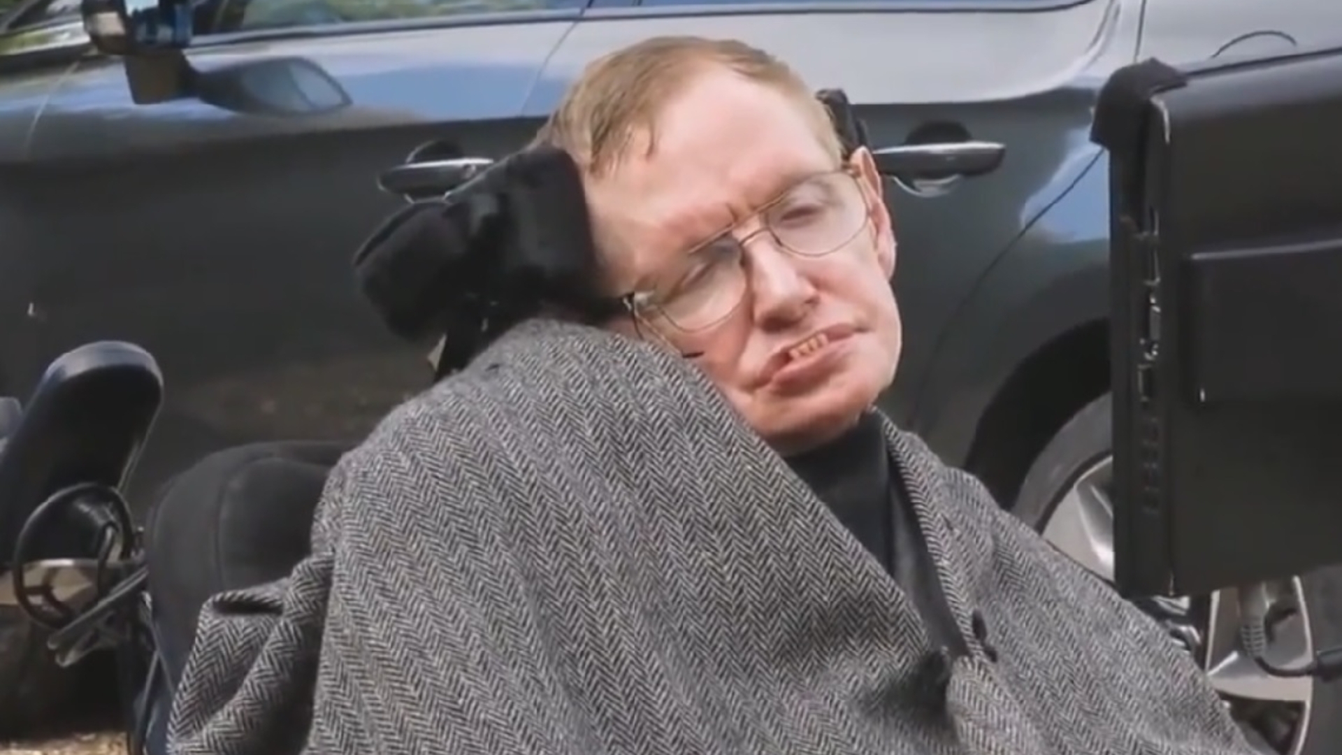 Professor Stephen Hawking ist nun bei Facebook zu finden