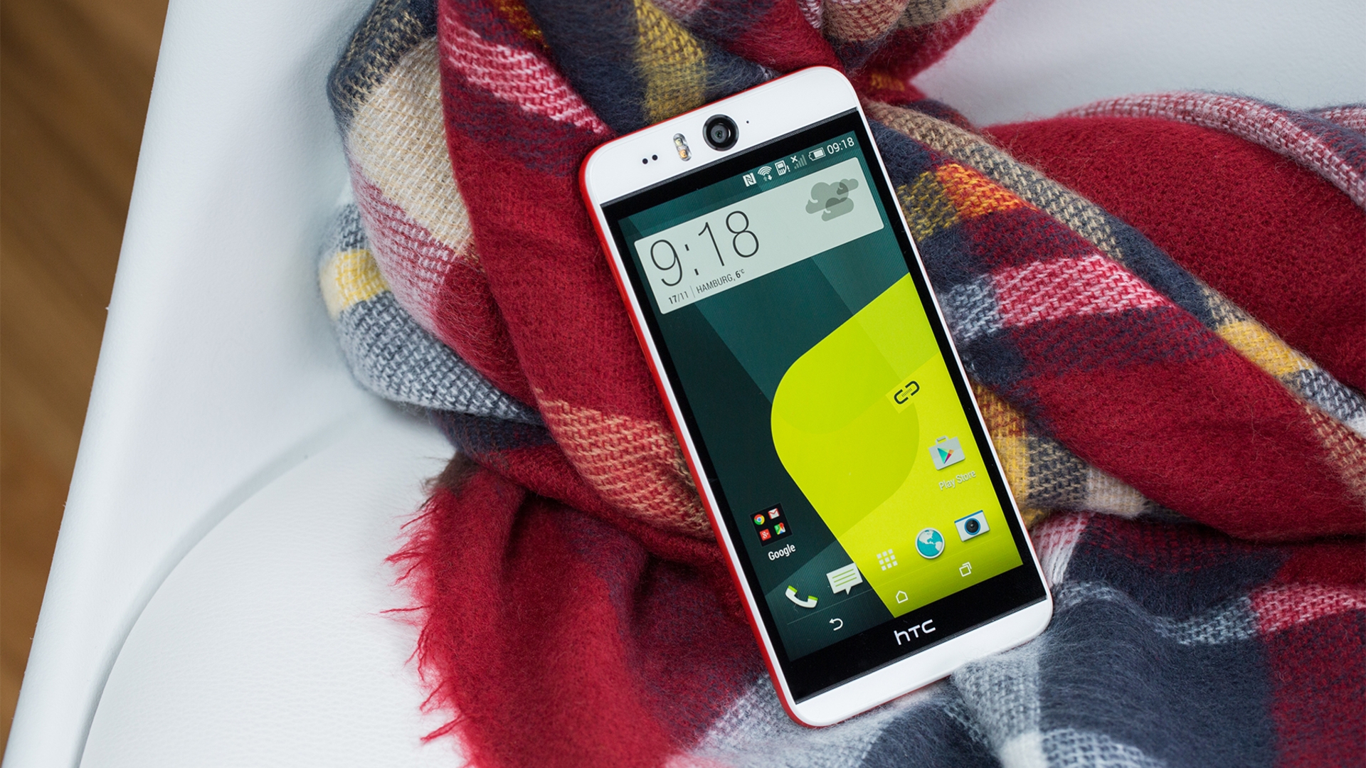 HTC Desire Eye