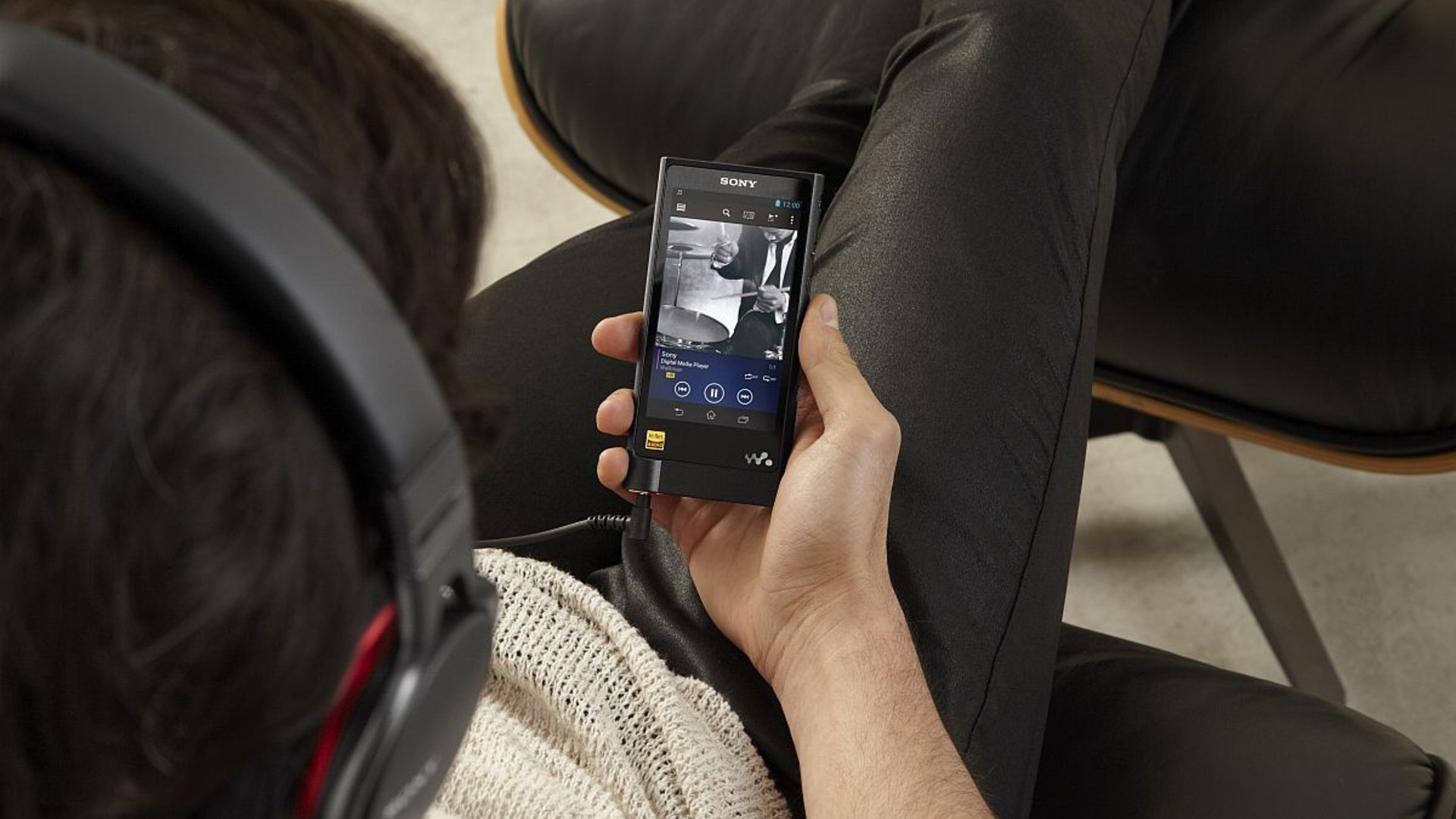 Die hervorragende Ausstattung des Sony Walkman ZX2 hat mit 1200 Dollar ihren Preis