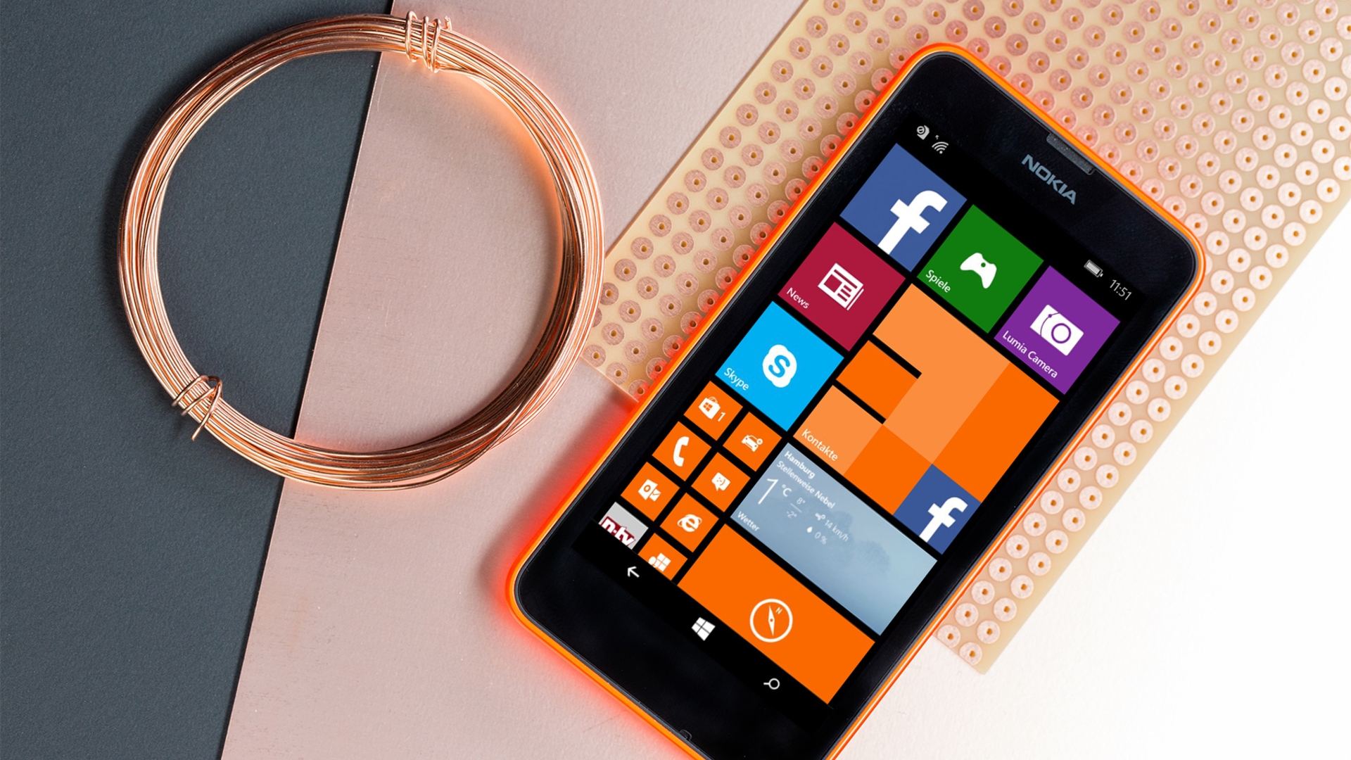 Die Technical Preview von Windows 10 bringt unter anderem sehr große Kacheln aus das Lumia 635.