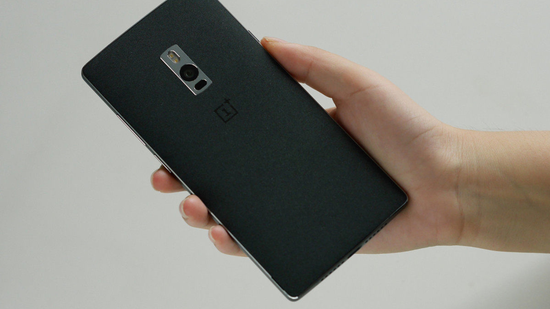 Das wohl erste Foto des OnePlus 2 in Freier Wildbahn