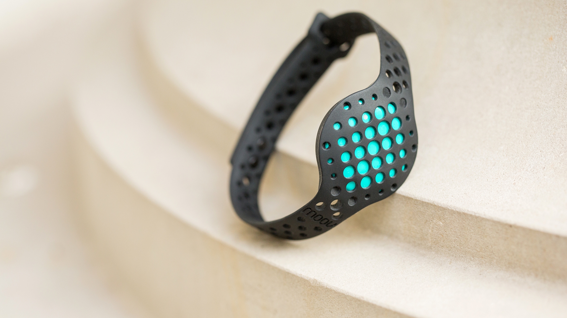 Moov Now: Personal Coach und Fitnesstracker in einem Wearable.