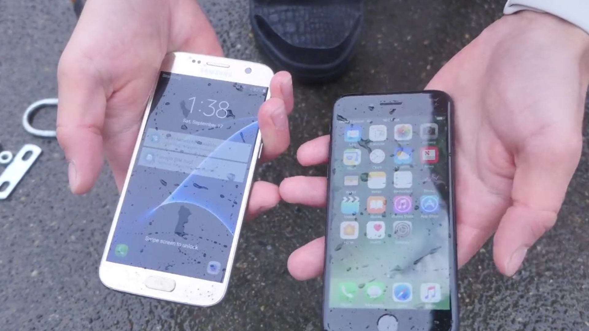 iPhone 7 vs Galaxy S7 Tauchtest