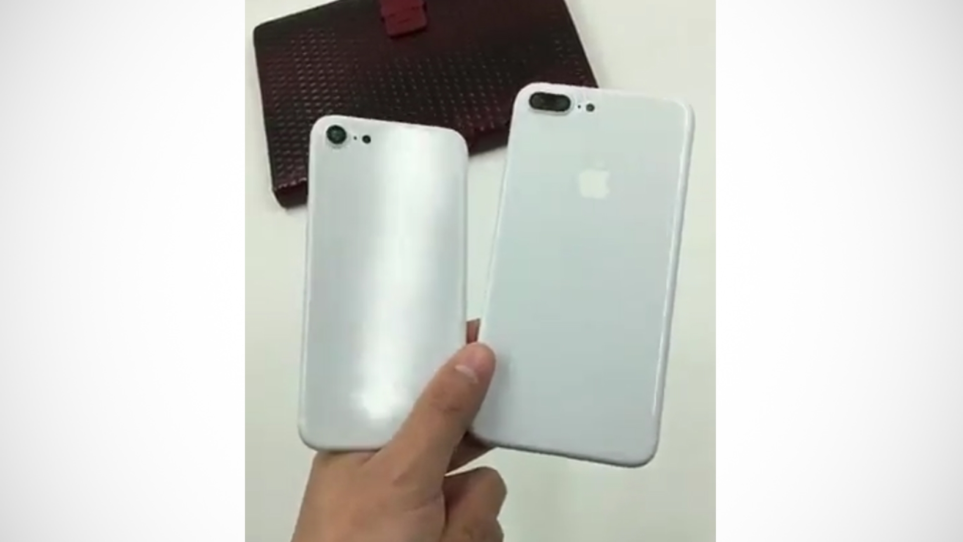 Apple iPhone 7 Jet White