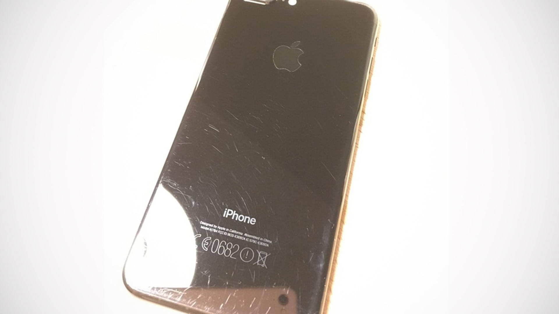 iPhone 7 Scratch