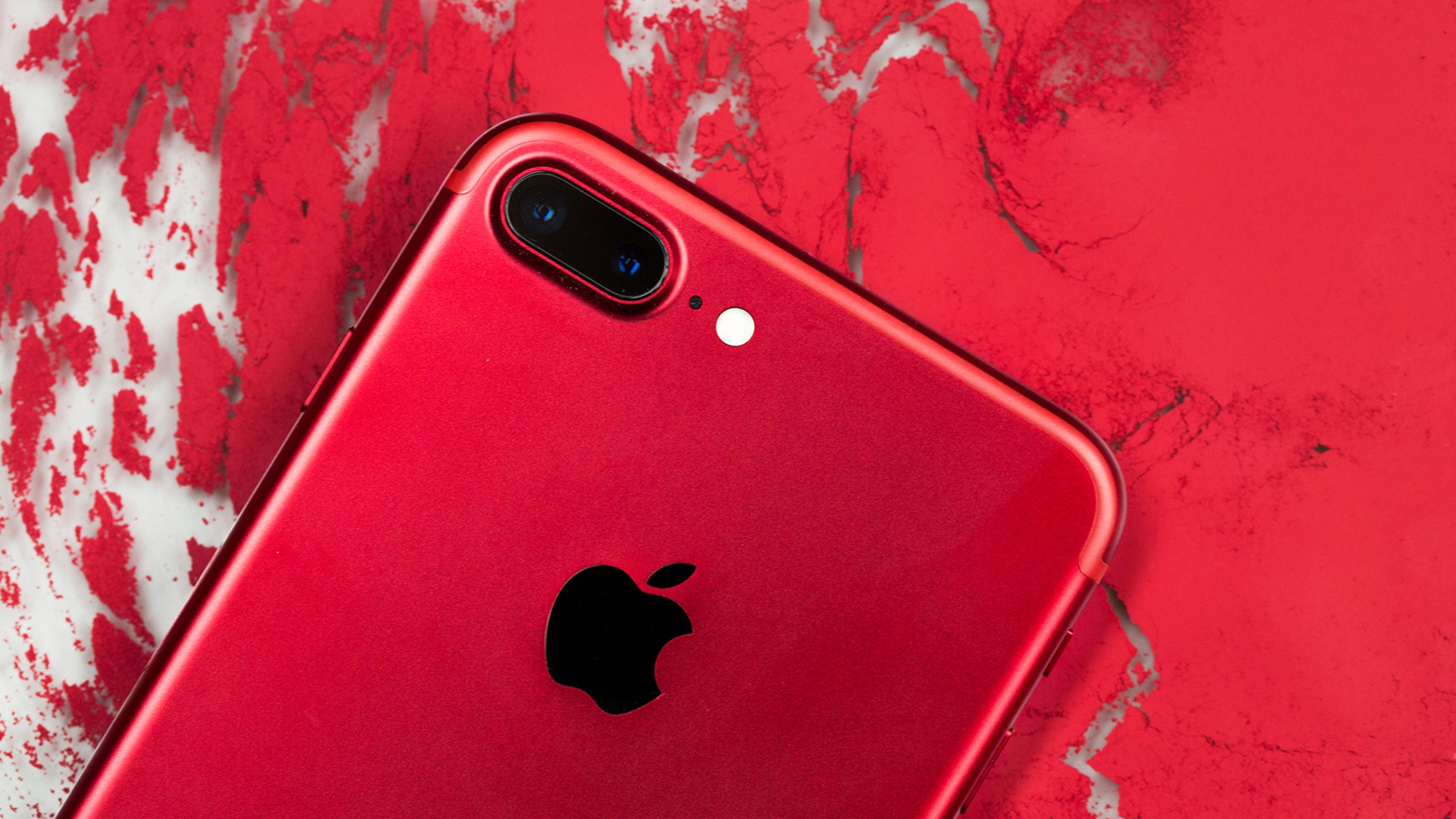 iPhone 7 Plus red