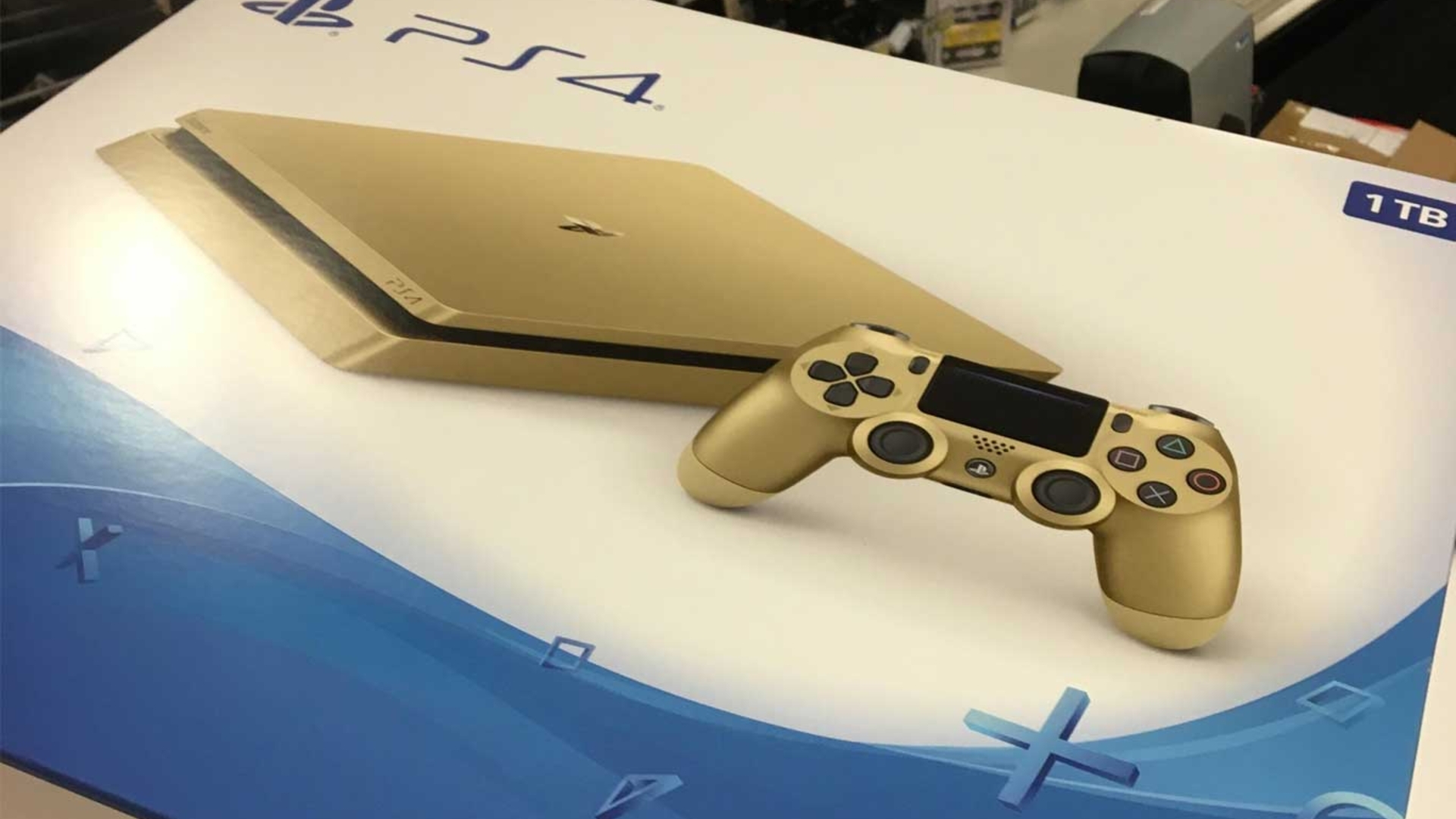 Für kurze Zeit ist die PlayStation 4 auch in Gold erhältlich