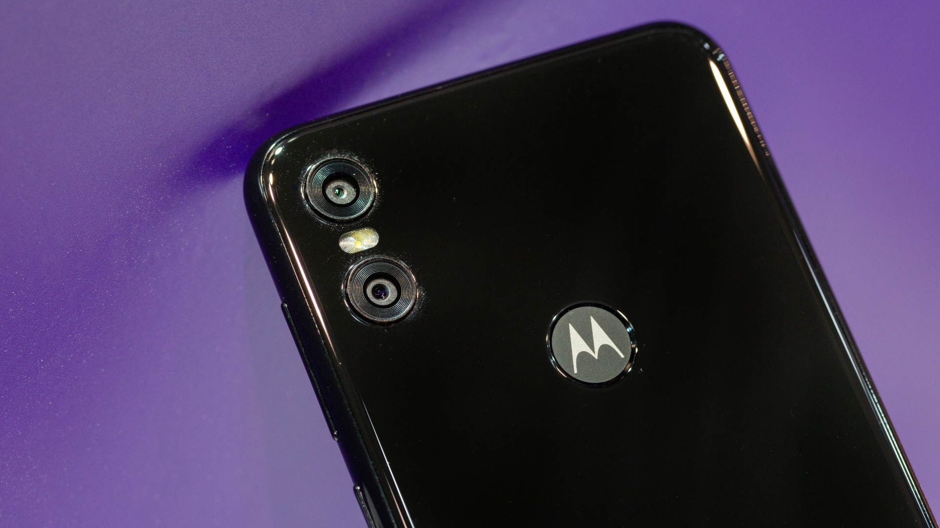 Motorola One in der Nahaufnahme