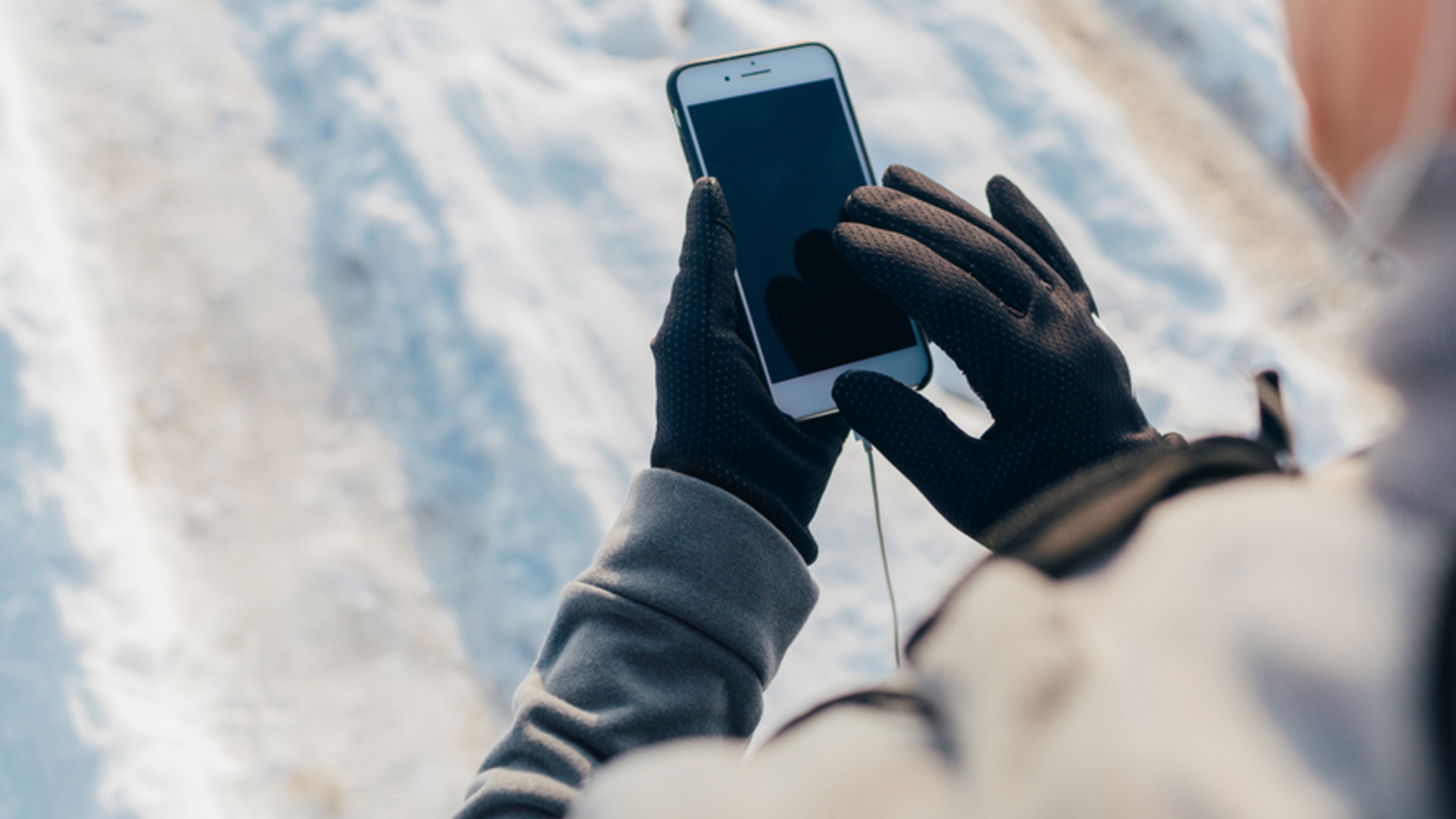 Tipp für den Winter: So bedient ihr das Smartphone mit Handschuhen