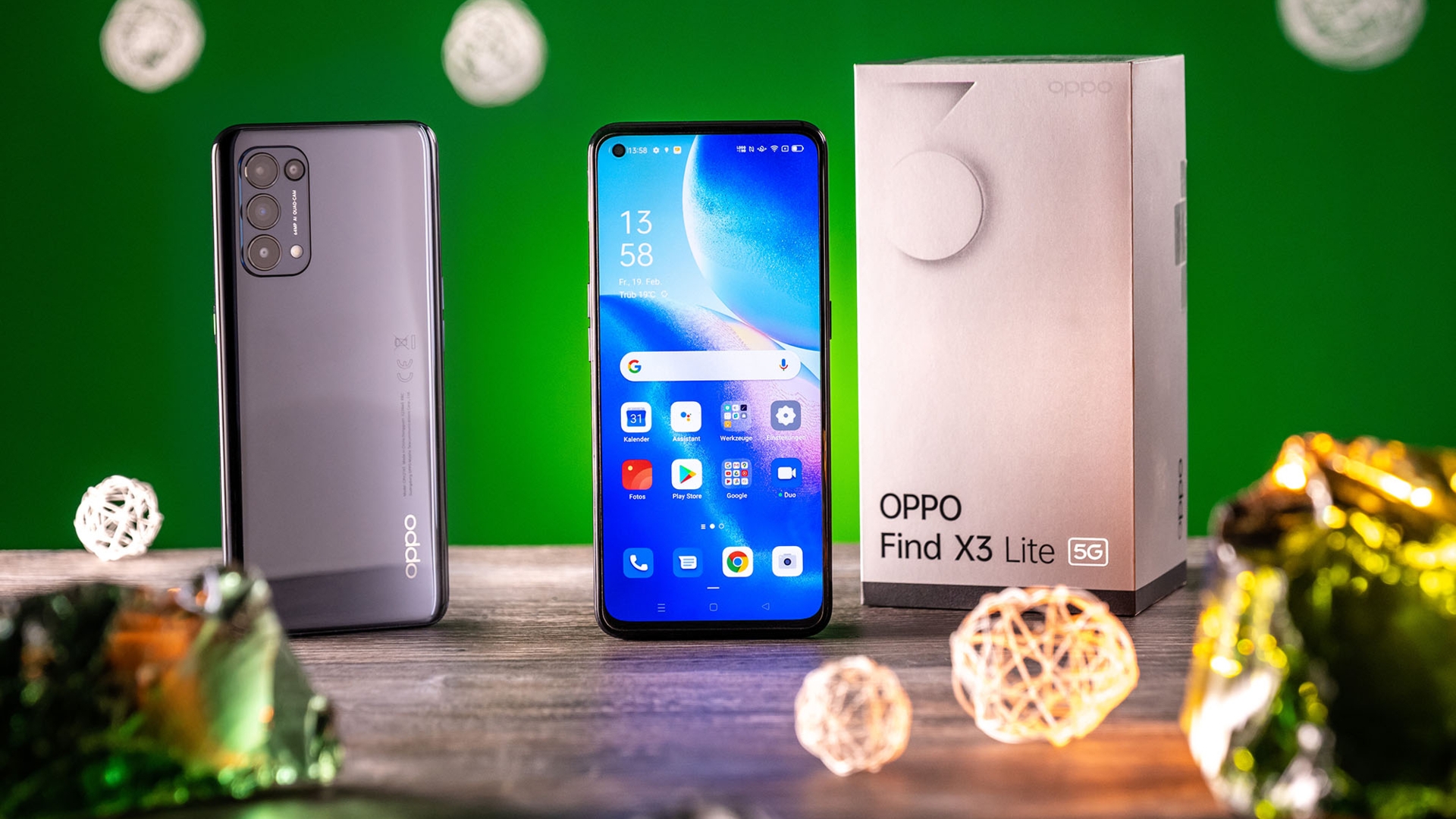 Oppo Find X3 Lite Smartphone und Box