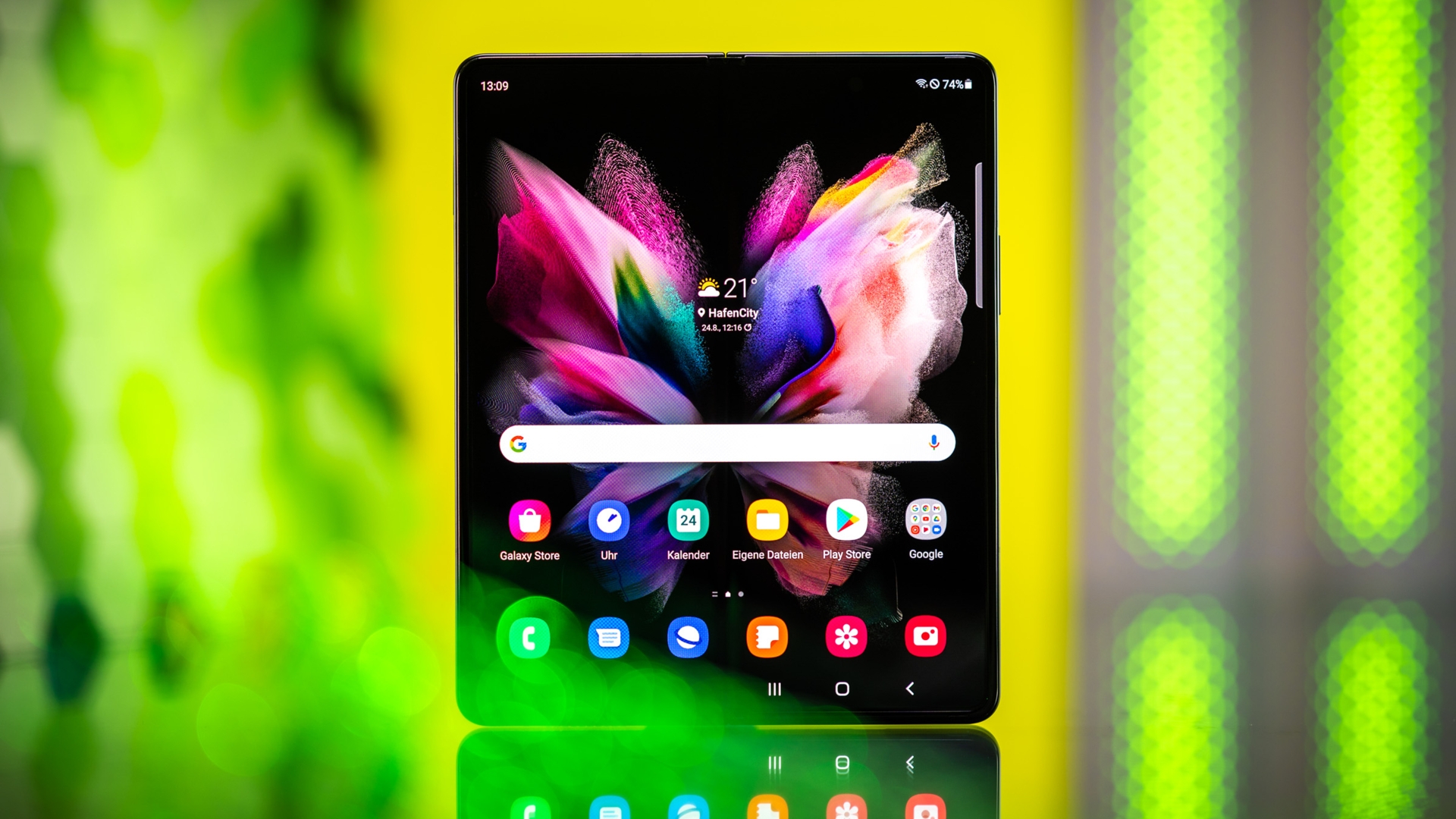 Samsung Galaxy Z Fold 3