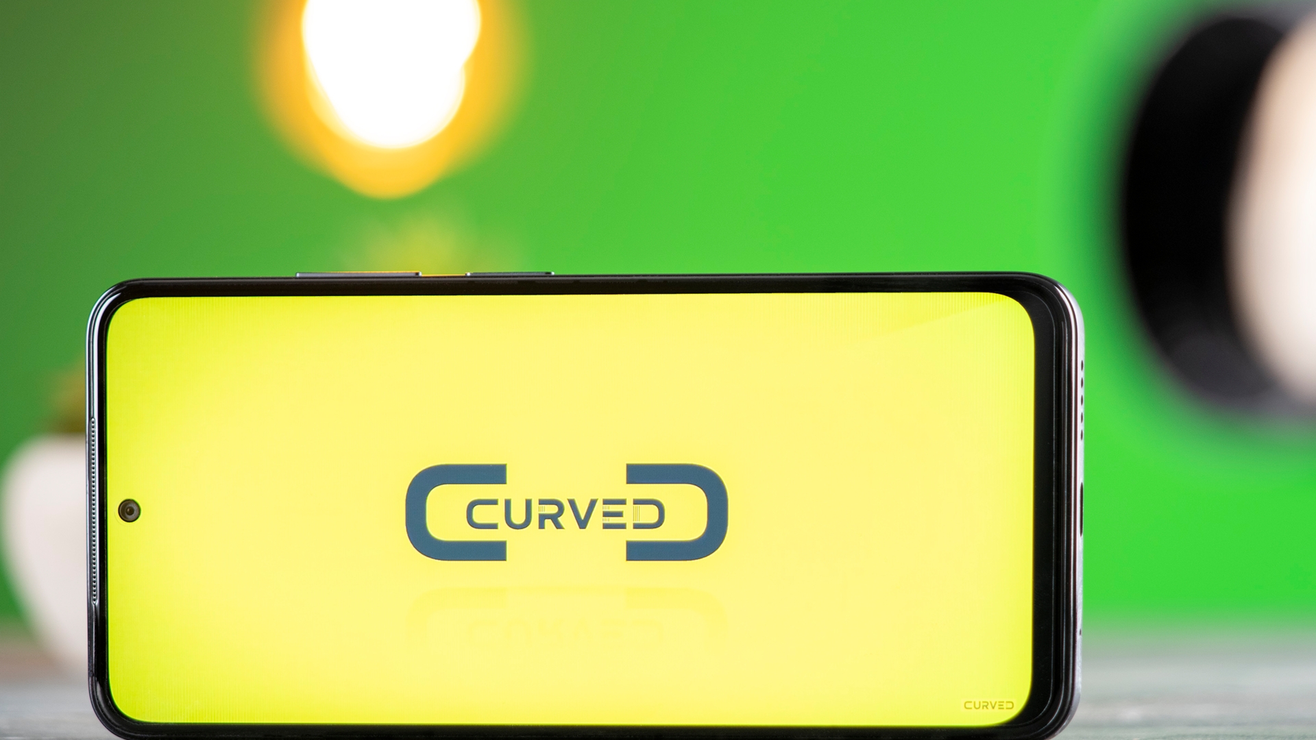 CURVED-Logo auf Xiaomi Redmi Note 11