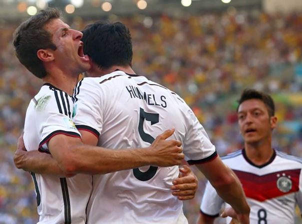 Im Finale: Thomas Müller und Mats Hummels können sich freuen 