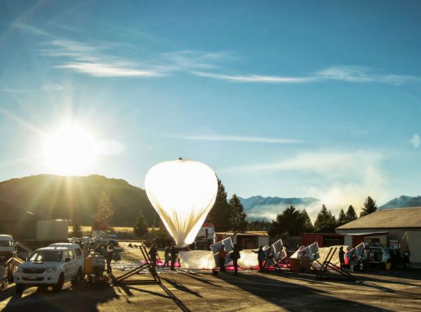 Google lässt seine Internet-Ballons an abgelegenen Orten steigen und landen.