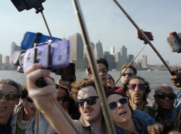 Samsung Galaxy S6 & S6 edge: Selfie-Stick Werbespot