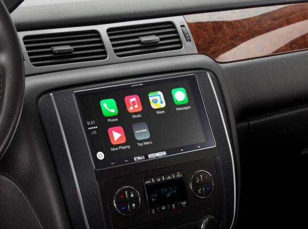 Alpine iLX 700 Apple CarPlay