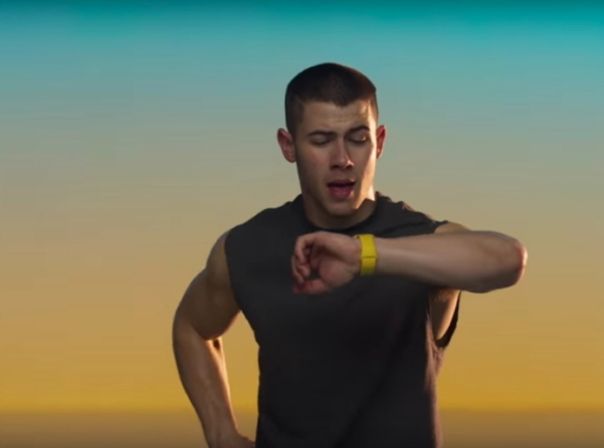 Apple Watch Werbung Nick Jonas