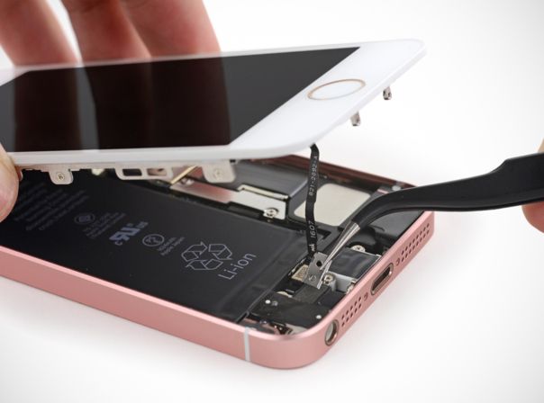 iPhone SE Teardown