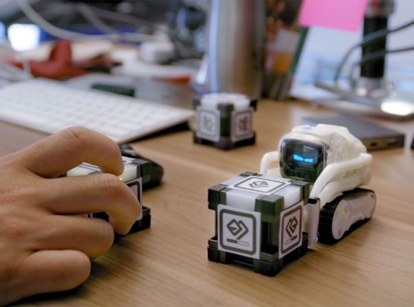 Anki Cozmo