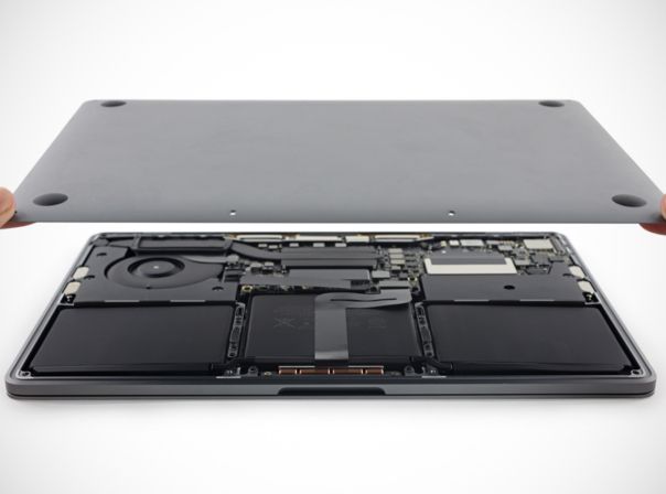 MacBookPro 13 Zoll iFixit Teardown