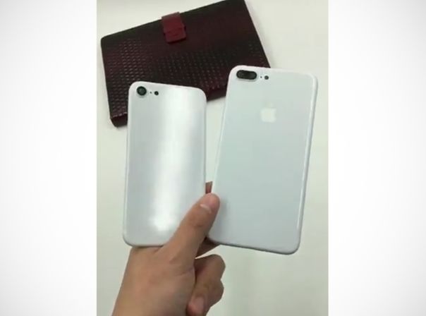 Apple iPhone 7 Jet White