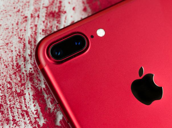 iPhone 7 Plus red