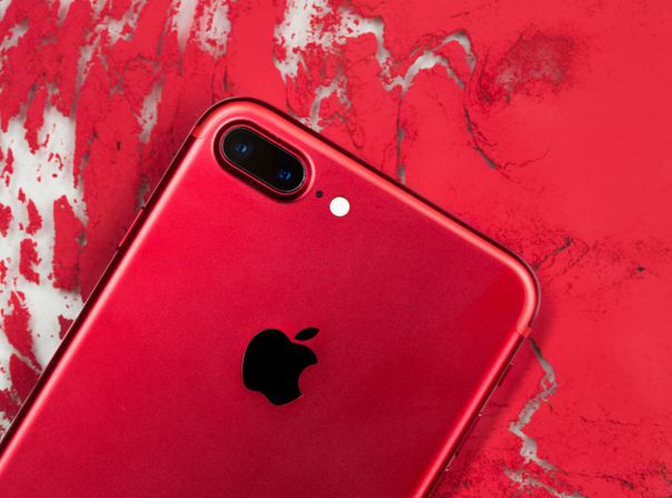 iPhone 7 Plus red