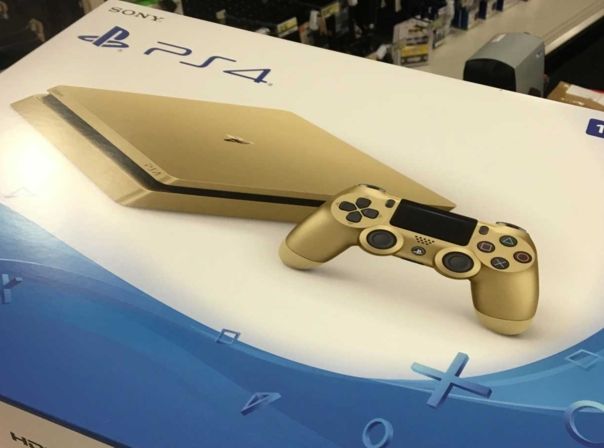 Für kurze Zeit ist die PlayStation 4 auch in Gold erhältlich