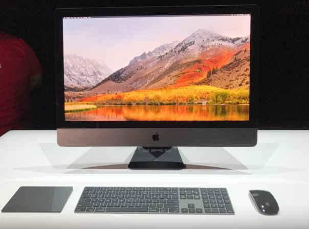 Apple iMac Pro, WWDC 2017, Wireless Magic Keyboard, Magic Mouse, Trackpad