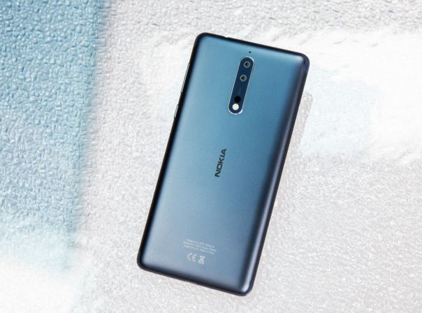 Nokia 8