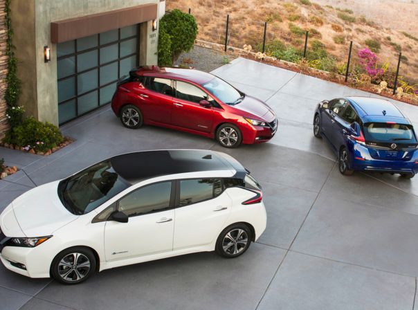 2018_Nissan_LEAF_US_02 (1)