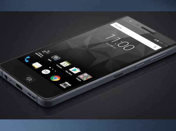 BlackBerry Motion Twitter evleaks