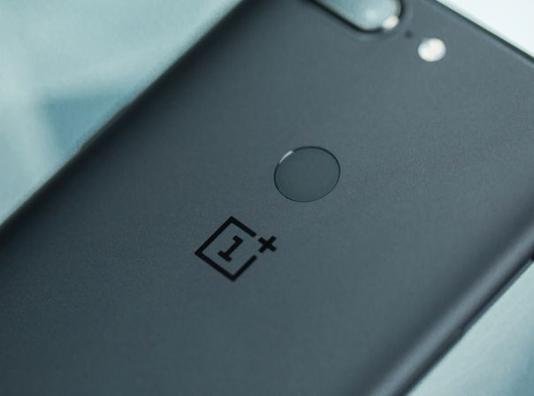 Das OnePlus 5T kommt aus dem Jahr 2017