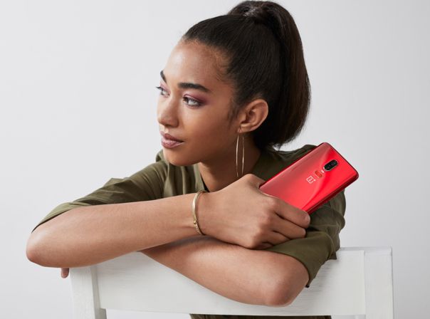 OnePlus 6 Red