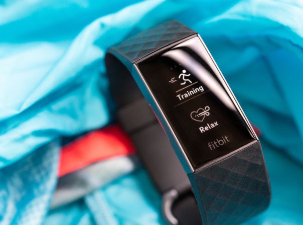 Das Fitbit Charge 3 in schwarz