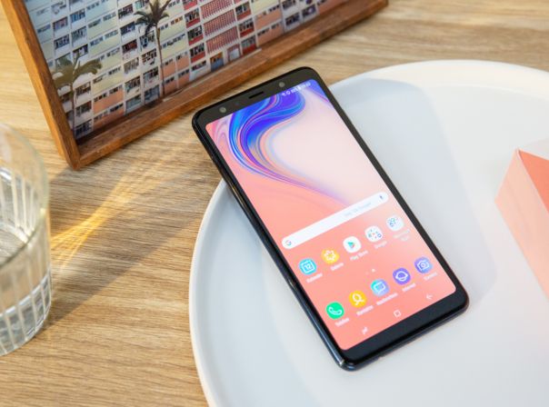 Display Samsung Galaxy A7 (2018)