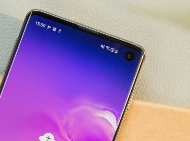 Das Samsung Galaxy S11 könnte eine unauffälligere Frontkamera als das S10 besitzen