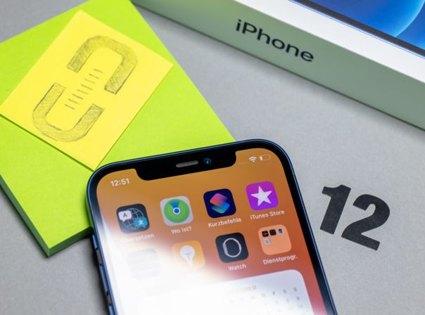 iPhone 12 Notch mit Akkuanzeige