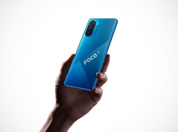 Xiaomi Poco F3 in Blau