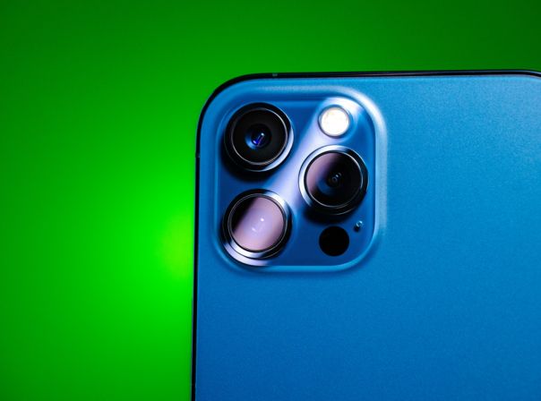 iPhone 12 Pro Max Kamera-Linsen und LiDAR-Sensor