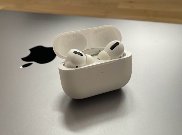 AirPods Pro Test Case