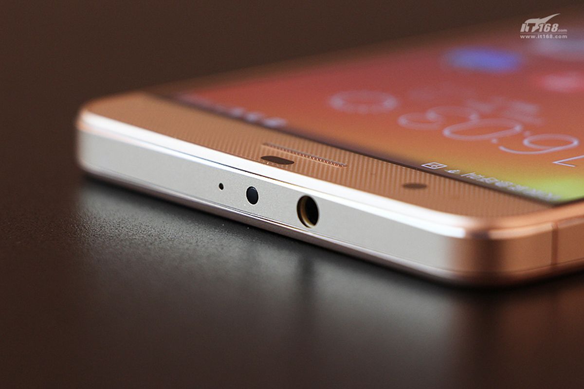 Huawei Honor 6 Plus gold