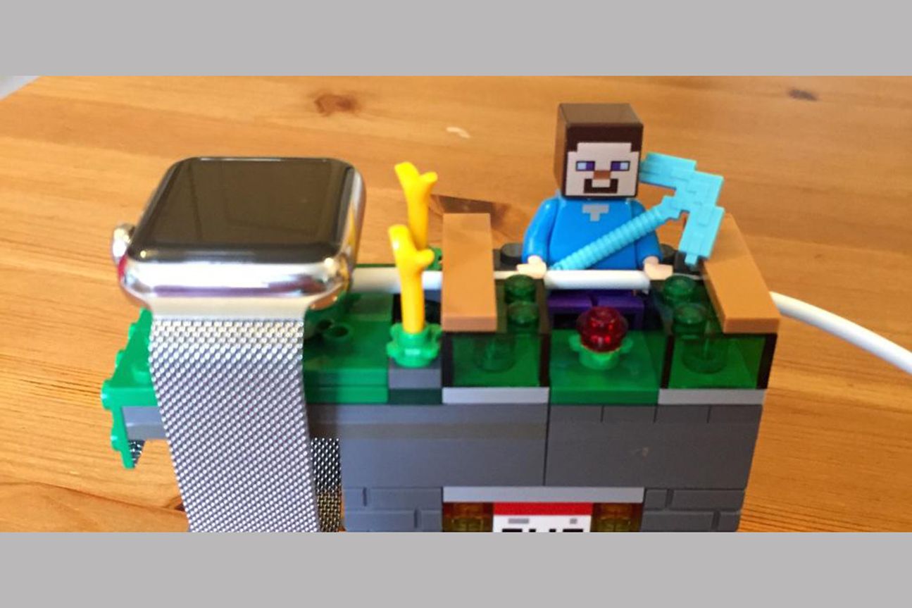 Apple Watch Stand Lego