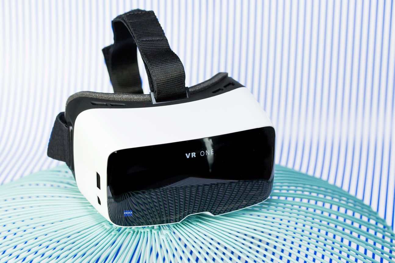 Zeiss VR One