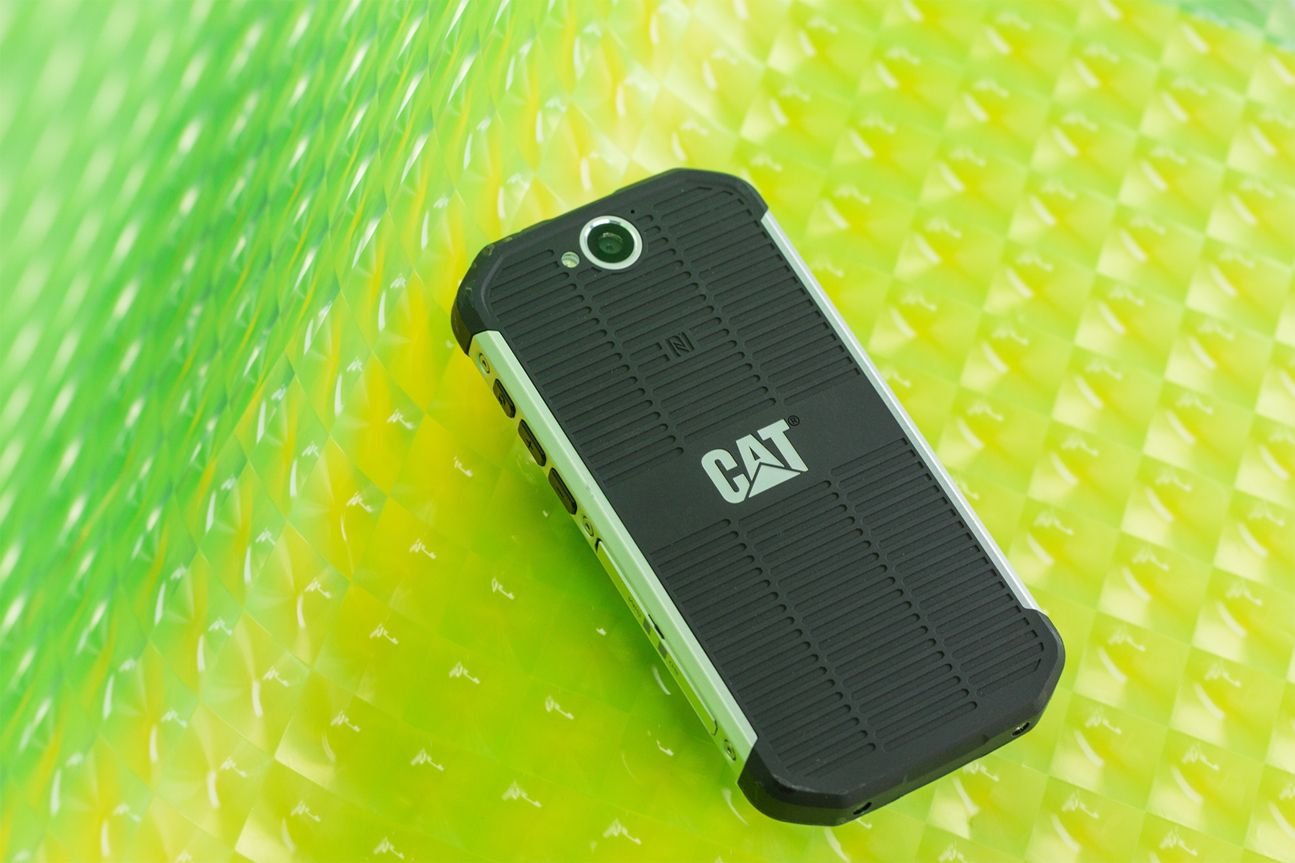 CAT S40