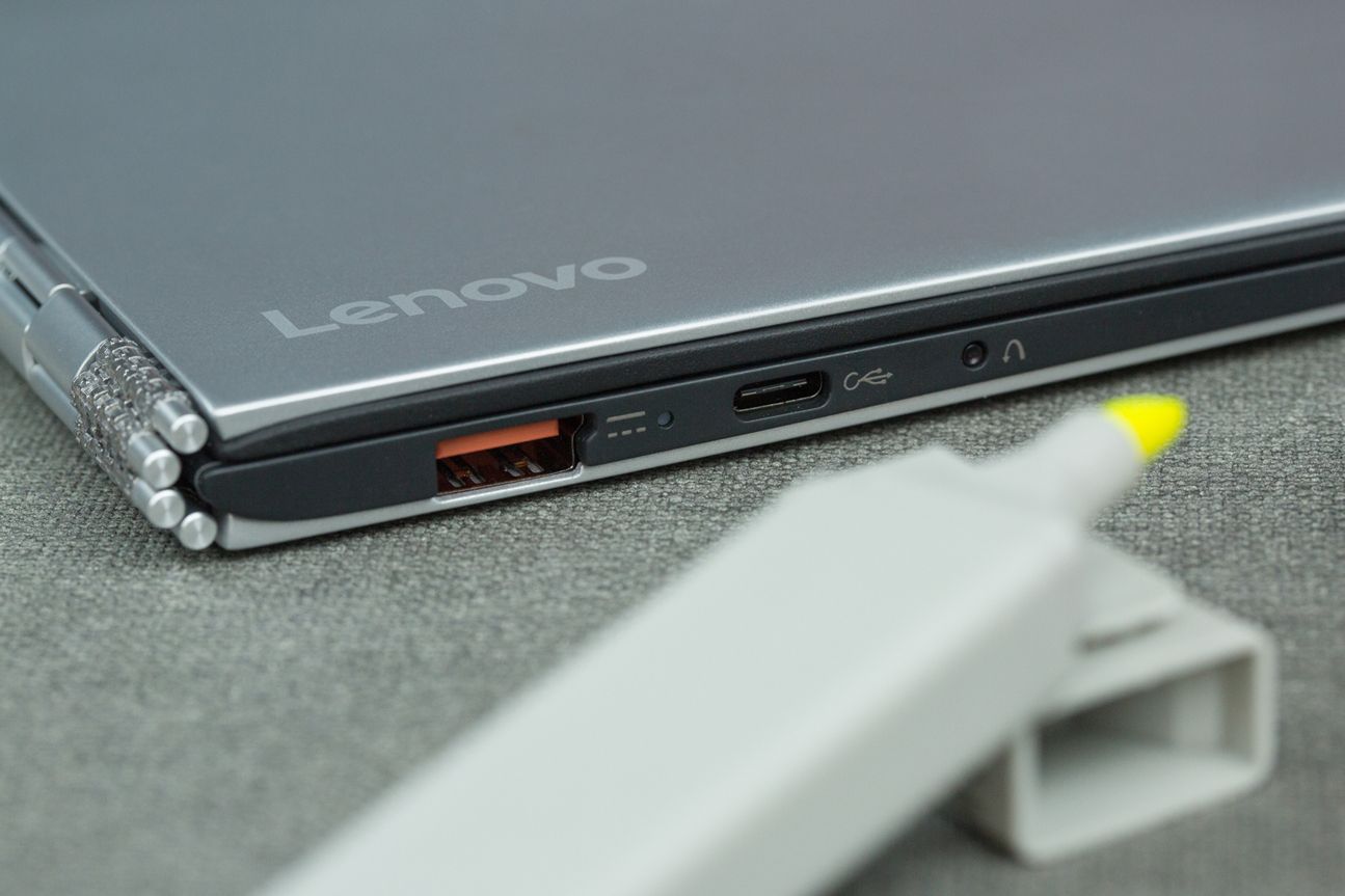 Lenovo Yoga 900S