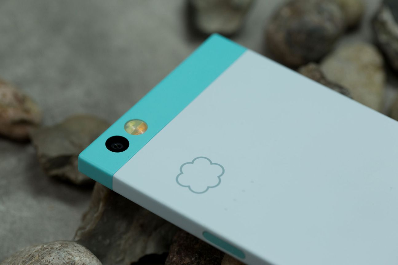 Nextbit-Robin-04