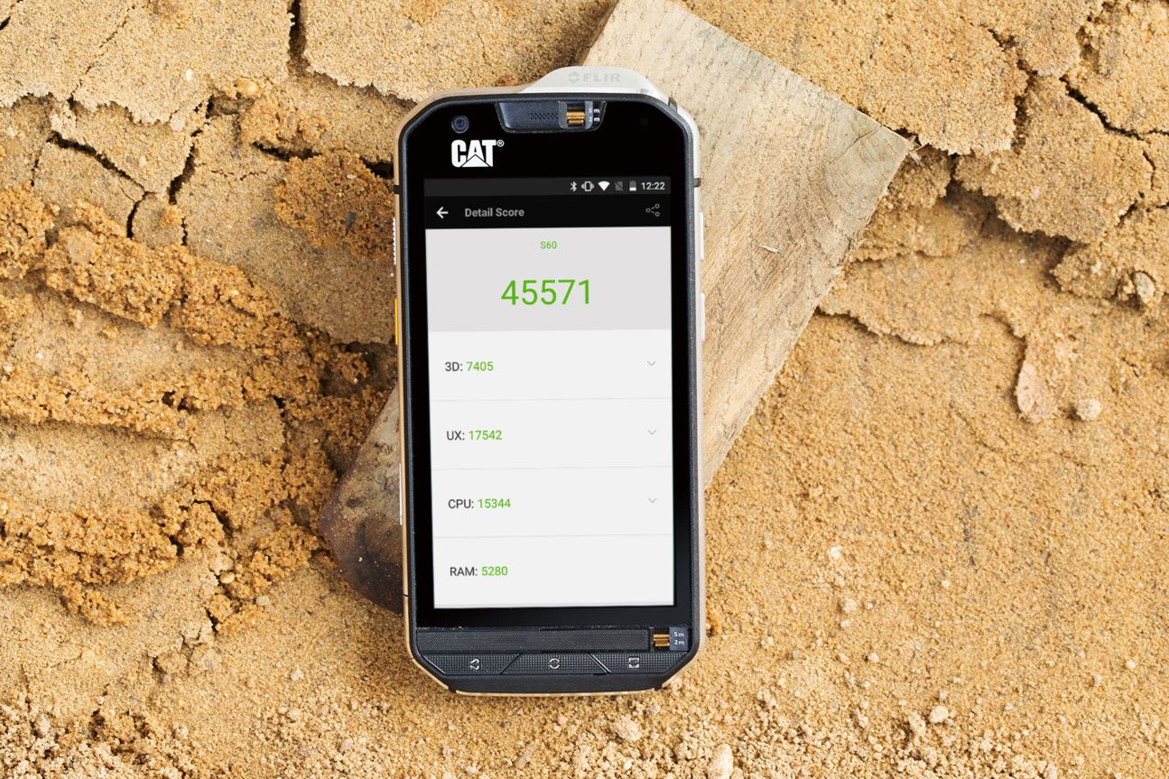 CAT S60