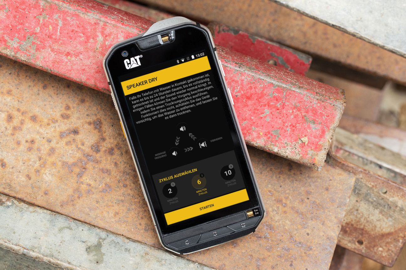 CAT S60